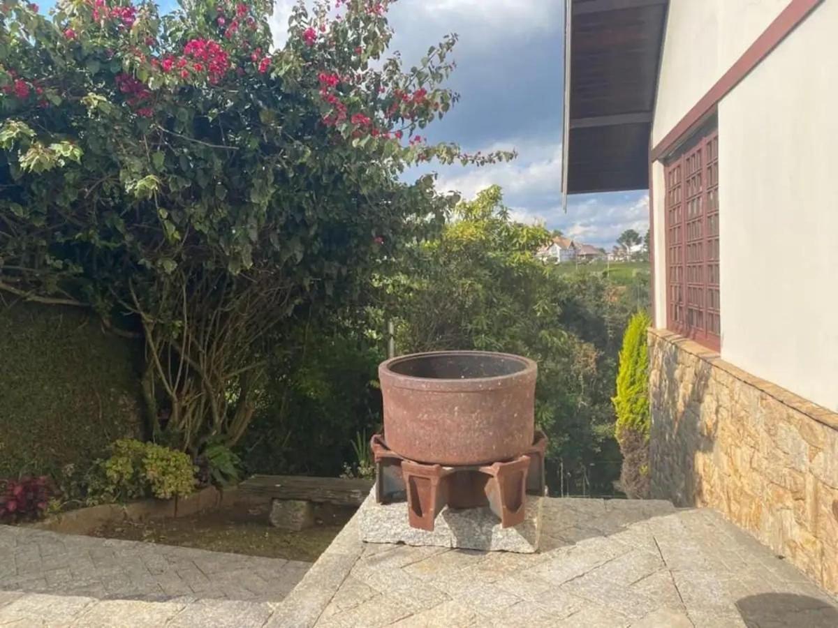 Casa Nas Montanhas Com Ofuro Vila Campos do Jordão Exterior foto